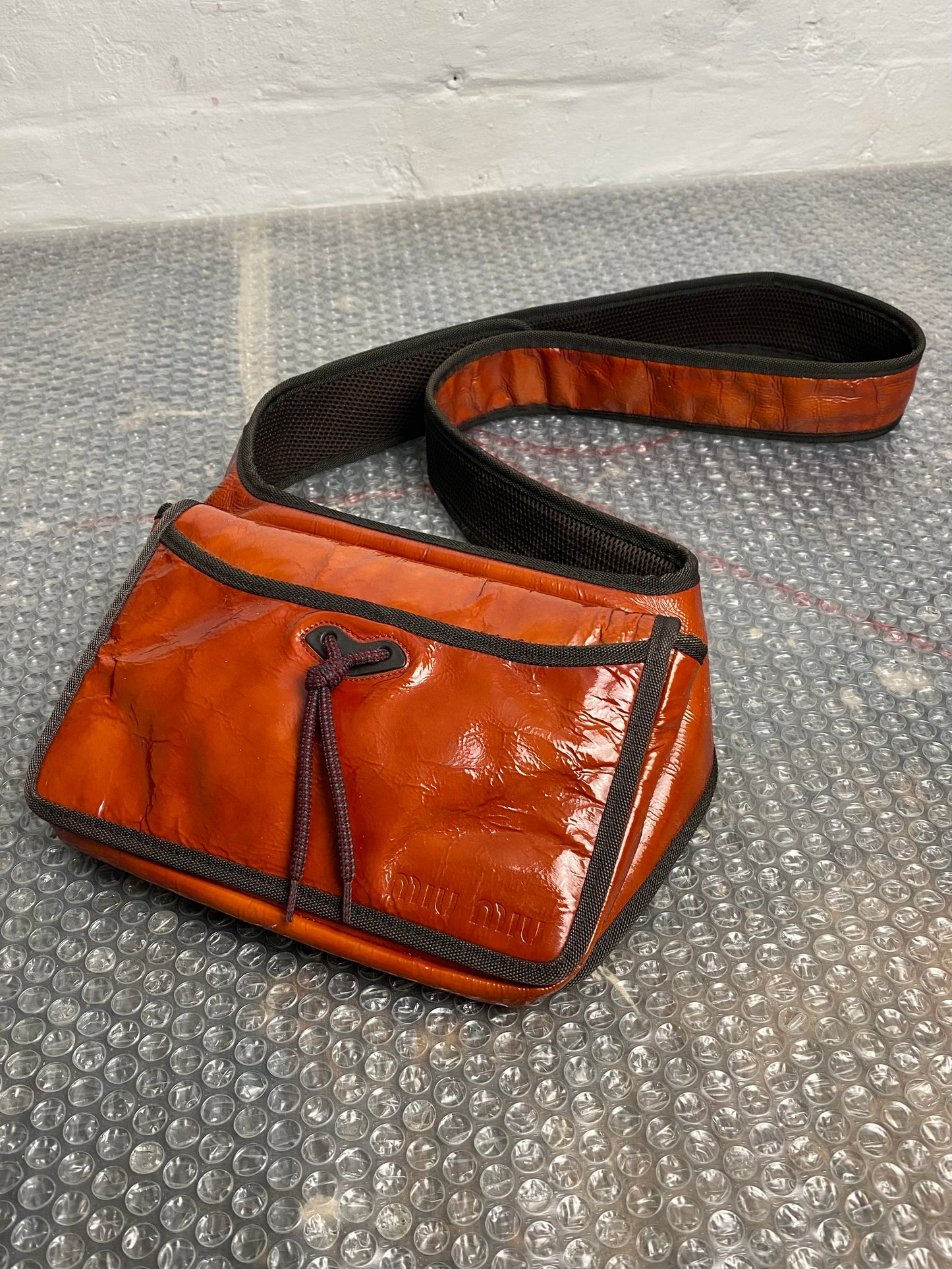 FW 99 Miu Miu Patent Sidebag