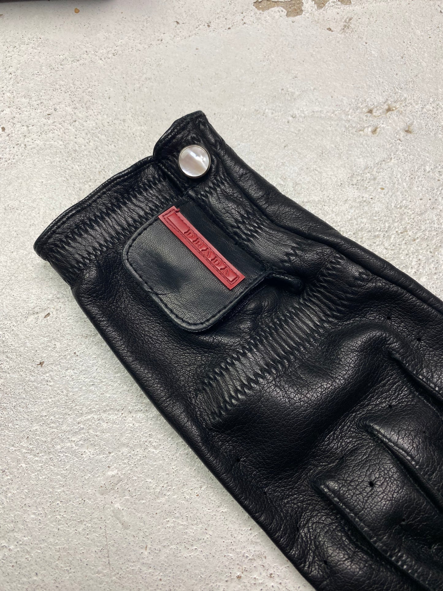 SS 00 Prada Sport Leather Glove