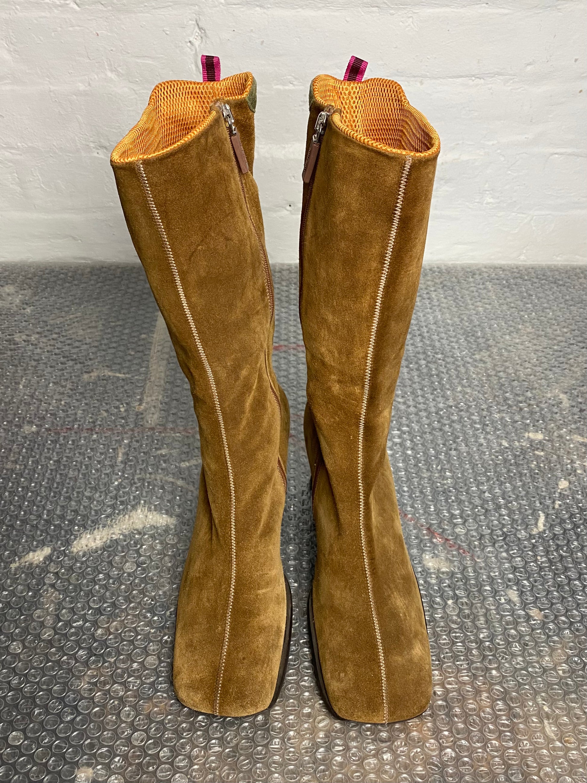 FW 99 Miu Miu Suede Boots – 100PERCERTI FW 99 Miu Miu Suede Boots – 100PERCERTI