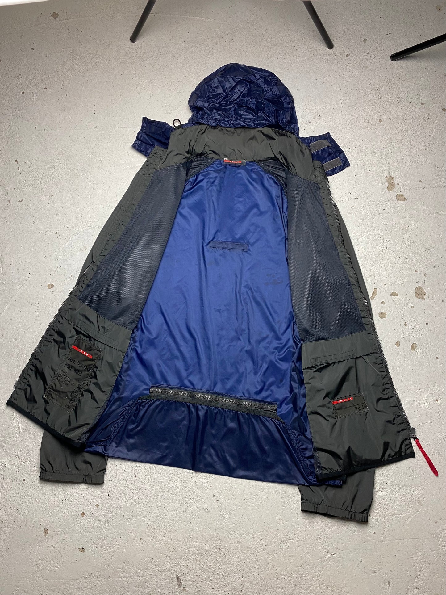 SS 00 Prada Sport Convertible Jacket