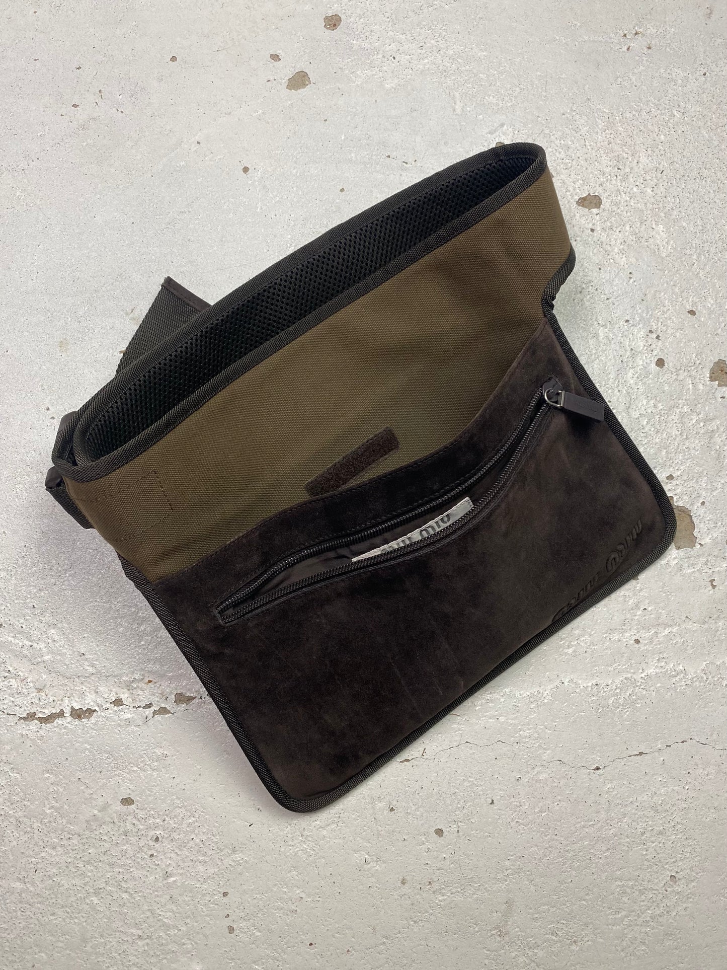 SS 99 Miu Miu Suede & Mesh Waist Bag – 100PERCERTI SS 99 Miu Miu Suede & Mesh Waist Bag – 100PERCERTI